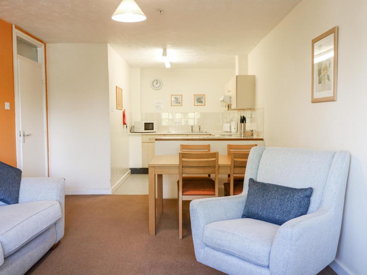 Вилла Flat 33 - Marine Court Литлхемптон Экстерьер фото