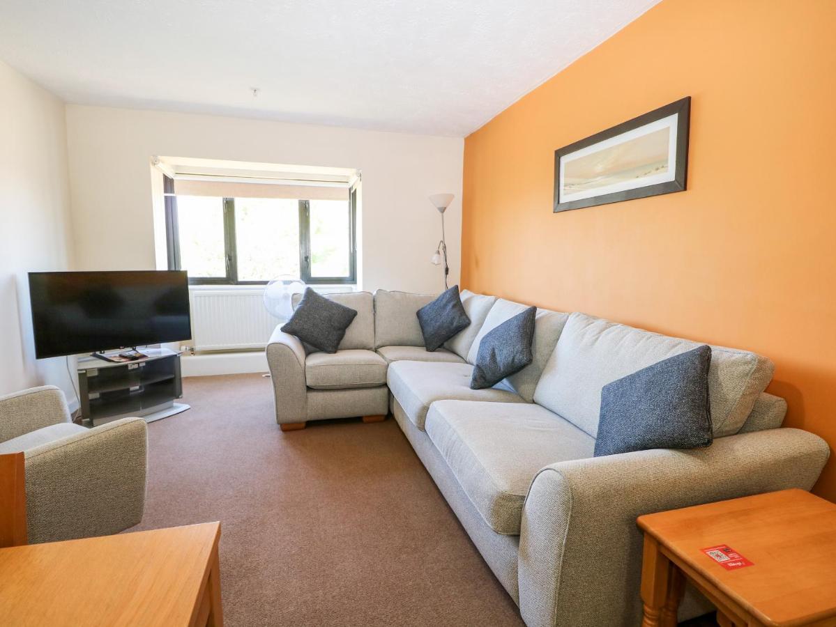 Вилла Flat 33 - Marine Court Литлхемптон Экстерьер фото
